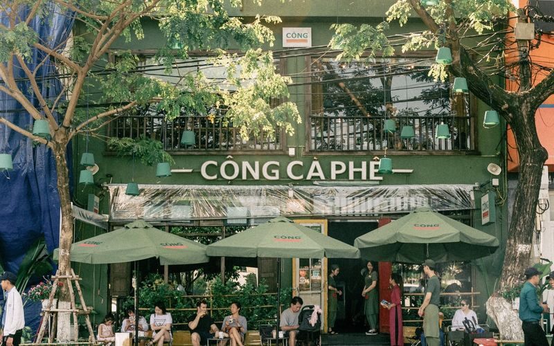 Da Nang Street Food Half-Day Walking Tour - Han River coffee brings the walk to a close