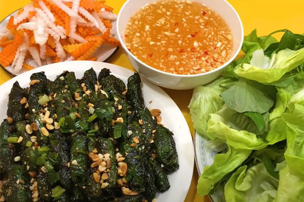 Da Nang Street Food & Sightseeing Evening Tour - Riding with Anh, Thu, Stella, or Vy