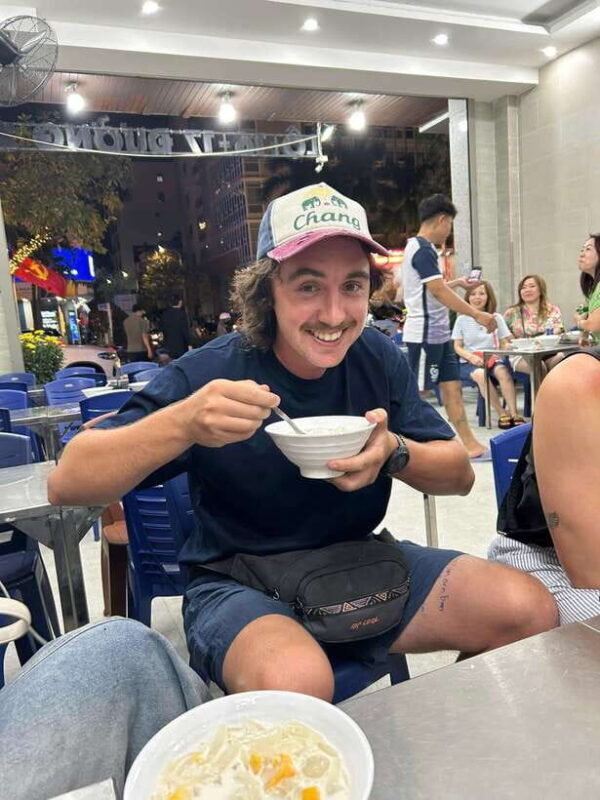 Da Nang Street Food Tour With Acoustic Live Music Bar - FAQs  