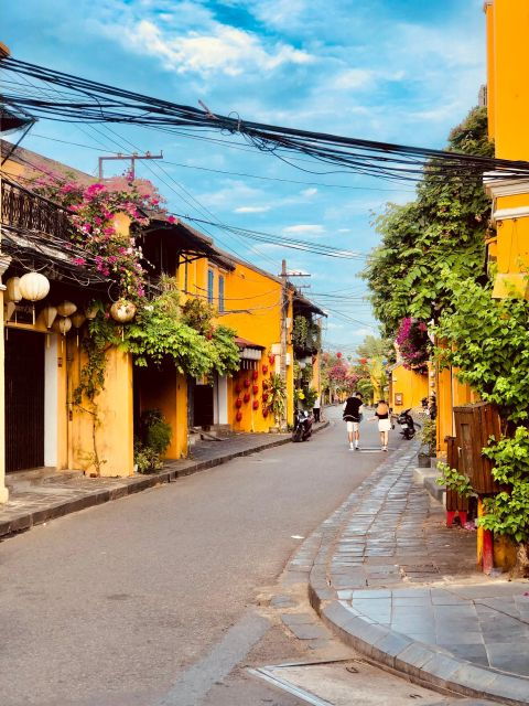 Da Nang:Hoi An City Tour -Boat Ride & Release Flower Lantern - Hoi An Market: Bustling Shopping Experience