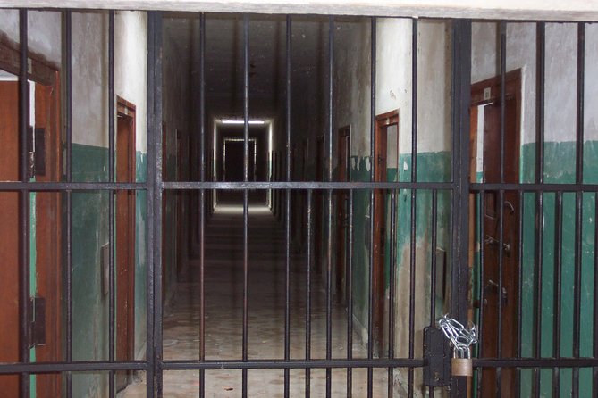 Dachau Concentration Camp Memorial Walking Tour With Guide From Munich by Train - Whats Included in the Tour Package