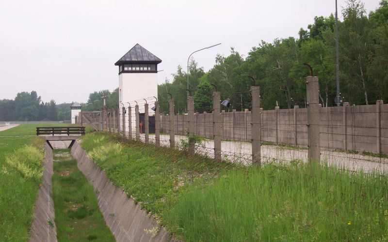 Dachau Memorial Site Half-Day Tour From Munich by Train - From Munich to Dachau by train
