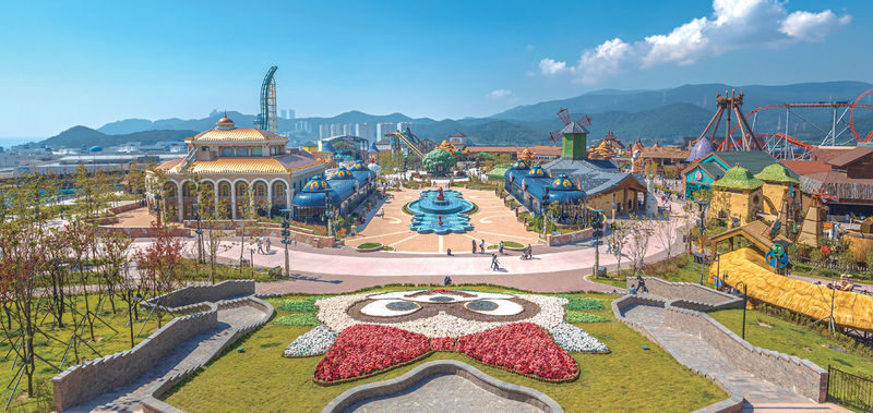 Daegu E-World/Busan Lotte World Shuttle + Ticket from Busan/Daegu - Meeting at Busan Subway Station