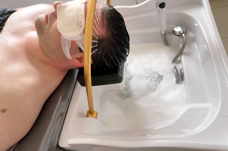 Daegu Head Spa: K-Beauty Scalp Care & Water-Ring Relaxation - A scalp-focused pause in central Daegu