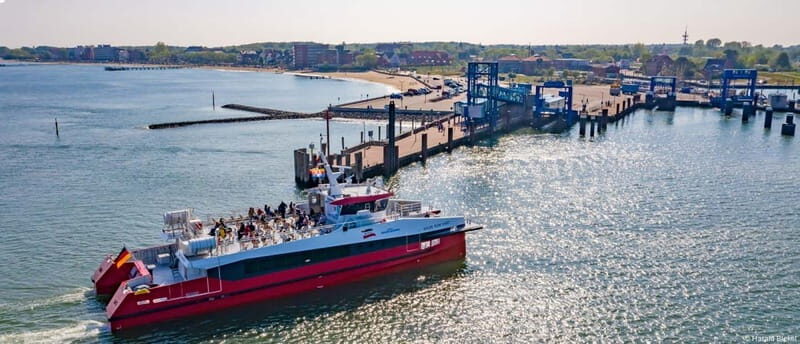 Dagebüll: Daytrip by boat to Sylt - An In-Depth Look at the Boat Trip Experience