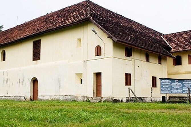 Daily Conducted Group Tours from Fort Kochi - FAQ