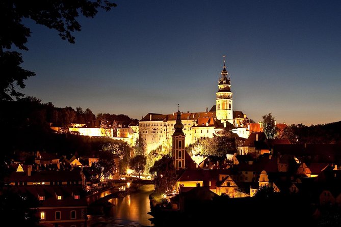 Daily Door-To-Door Shared Shuttle Service From Salzburg to Cesky Krumlov - Good To Know