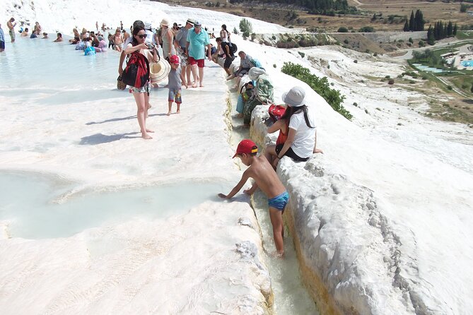 Daily Pamukkale and Hierapolis Tour From Kusadasi and Selcuk - Meeting and Pickup Information