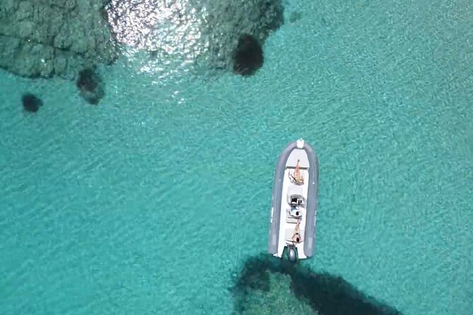 Daily Private Boat Tour in the La Maddalena Archipelago - Onboard Amenities