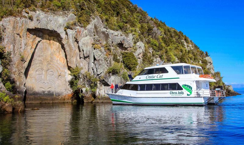 Daily Scenic Lake Taupo Cruise to Ngatoroirangi Maori Rock Carvings - Setting out across Lake Taupo