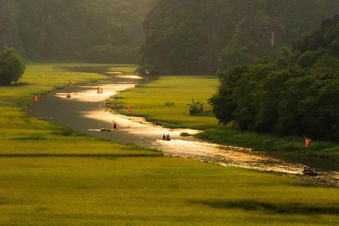 Daily Tour: Hanoi - Hoa Lu - Tam Coc - 1 Day - Historical Sites Visited