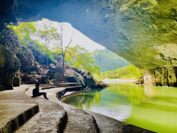 Daily Tour - Paradise & Explore Phong Nha Cave by Boat - Trekking to Paradise Cave