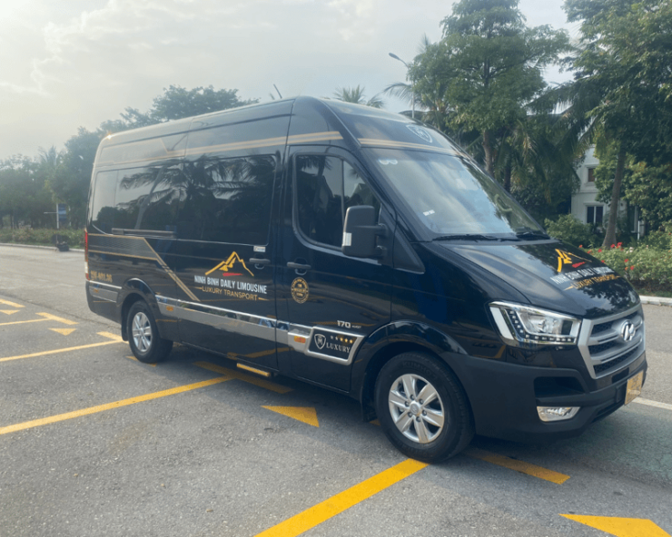 Daily Transfer Ninh Binh - Halong - Hanoi in Limousine Bus - Schedule and Routes