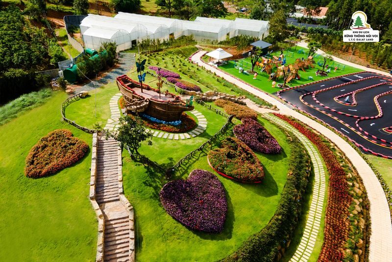 Dalat Elephant Mountain Pine Forest Ticket - A forest stop at the foot of Elephant Mountain