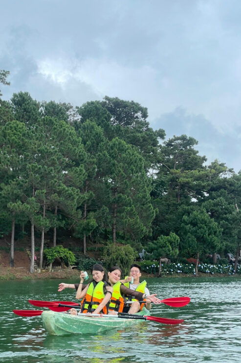 Dalat : TREKKING PINHAT And SUP / KAYAK AT TUYEN LAM LAKE - Scenic Highlights of Pinhatt