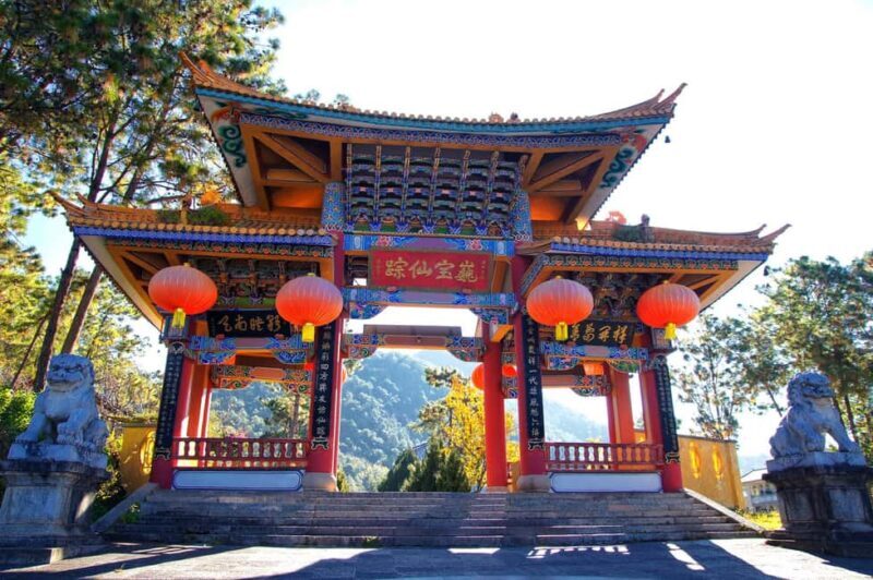 Dali: Hidden Shibao Mountain Private Tour - Discovering the Sacred Shibao Mountain