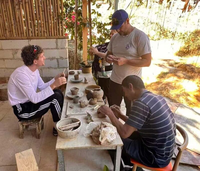 Dali Old Pottery Village Handicraft Experience - Detailed Breakdown of the Itinerary