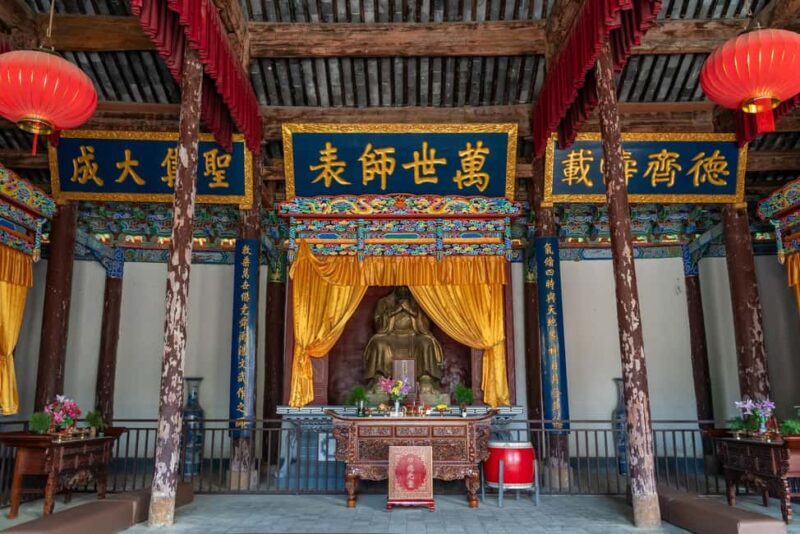 Dali: Weishan Ancient Town Private Tour - Deep Dive into the Experience