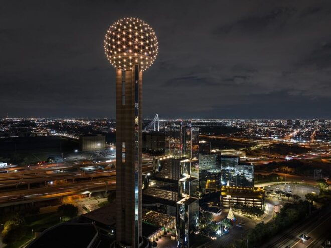 Dallas: Reunion Tower GeO-Deck General Admission Ticket - Amenities and Accessibility