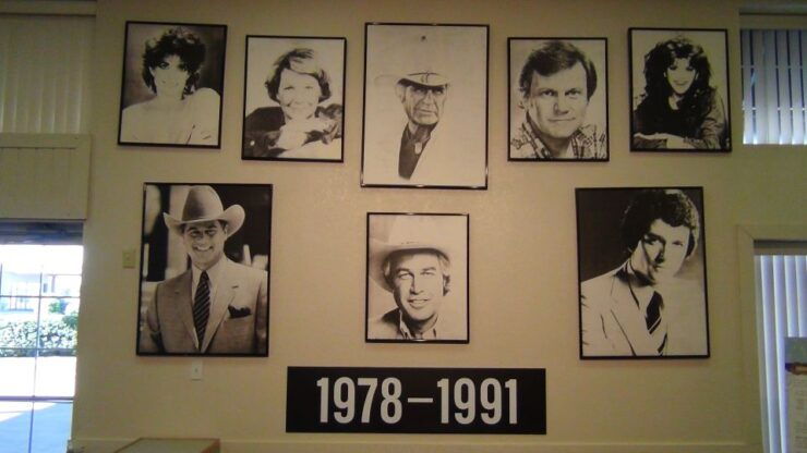 Dallas: Southfork Ranch, Dallas Highlights, and JFK Tour - Experience at Southfork Ranch