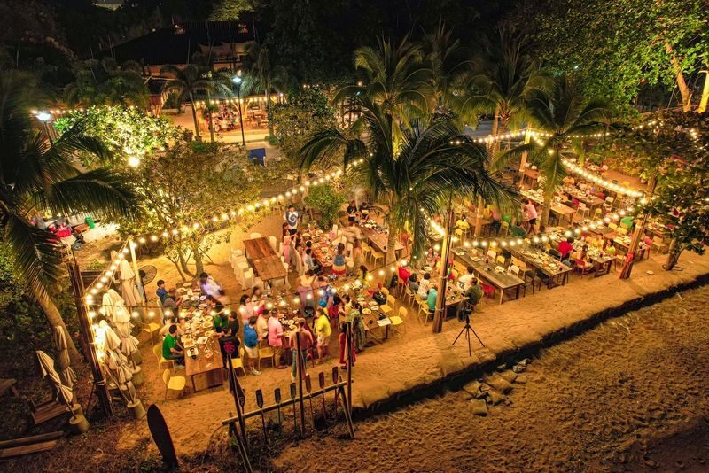 DAM Beach FIRESHOW PATTAYA - What the price gets you