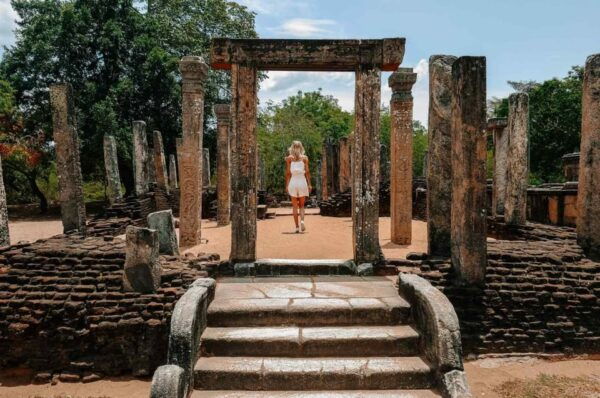 Dambulla & Polonnaruwa Ancient City: Day Tour From Negombo - Important Guidelines