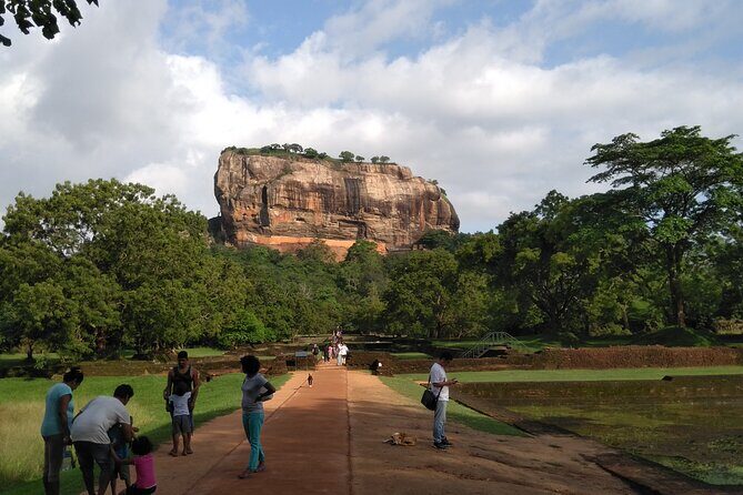 Dambulla, Sigiriya and National Park Safari Tour from Kandy - Return to Kandy: Wrapping Up the Day