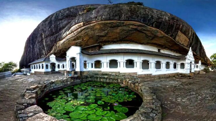 Dambulla TukTuk Cave Temple Tour 2hr Budget Tour - Tour Duration and Group Size