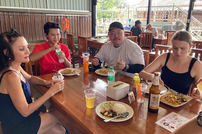 Damnoen Saduak and Maeklong Railway Market Tour with Private Car - An In-Depth Look at the Itinerary