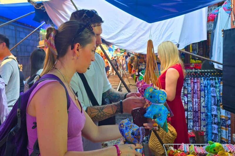 Damnoen Saduak Floating & Maeklong Train Market Private Tour - Experience Breakdown: What You Can Expect