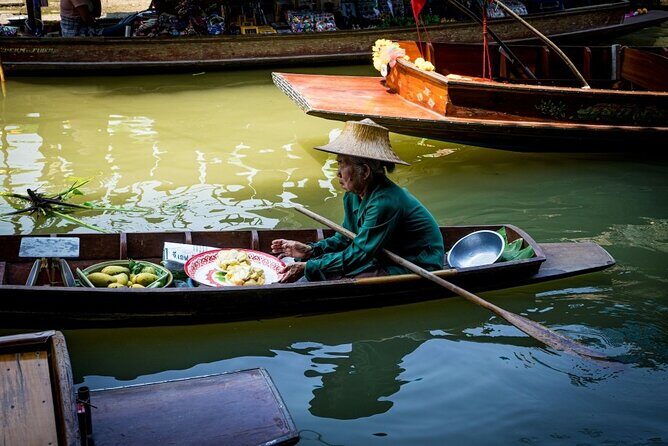 Damnoen Saduak Floating Market & Maeklong Market Tour frm Bangkok - Who Is This Tour Best For?