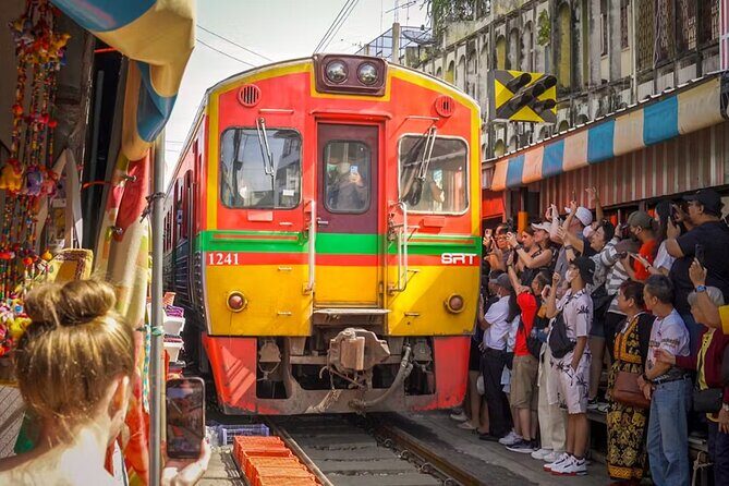 Damnoen Saduak Floating Market & Maeklong Railway Market Day Tour - Who Should Book This Tour?
