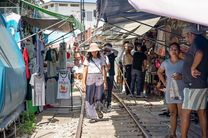 Damnoen Saduak Floating Market & Maeklong Railway Market Day Tour - Optional Stops for More Adventure