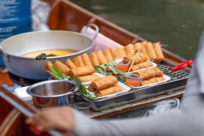 Damnoen Saduak Floating Market & Maeklong Railway Market Day Tour - What We Appreciate About This Tour