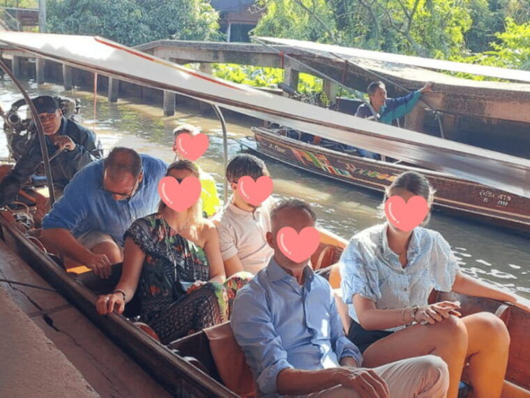 Damnoen Saduak Floating Market & Nakhon Pathom With Driver - Discovering the Phra Pathom Chedi