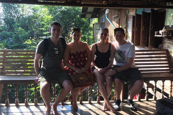 Damnoen Saduak Floating Market Small Group Tour - Negative Review and Exceptional Circumstances