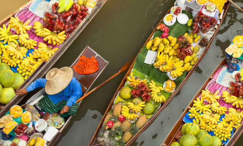 Damnoen Saduak Floating Market with Rowboat Ride + Train Ride at Maeklong Railway Market Tour by Panda Bus (LMK2) - Who should book this tour?
