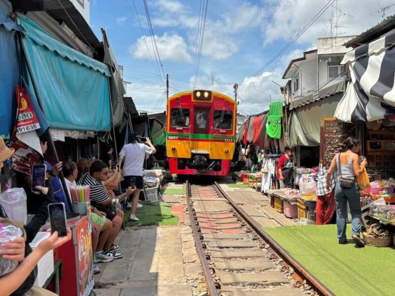 Damnoen Saduak & Maeklong Market Include Lunch -Private Tour - An In-Depth Look at the Tour Experience