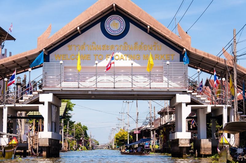 Damnoen Saduak & Maeklong Railway Market Guided Day Tour - Leaving Bangkok by bus