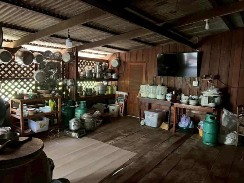 Damnoen Saduak & Maeklong Railway Market Tour (Private car) - Frequently Asked Questions