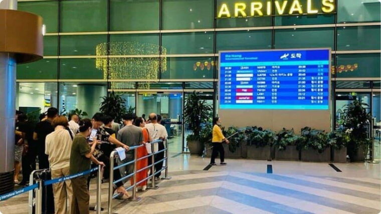 Danang: Fastrack in DAD Inter Airport - Optional Services