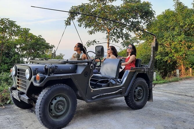 Danang US Army Jeep Tour Danang to Hai Van Pass Lunch Lang Co - Lunch at Lang Co