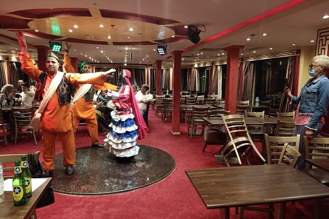 Dance, Sing and Eat on Cairo Dinner Nile Cruise on Nile River - Location and Duration