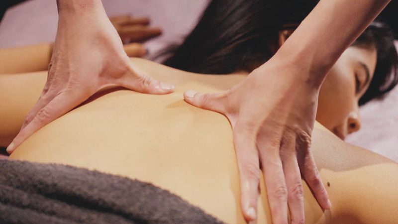 Dancing Finger Massage in Taipei - Choosing between body and foot massage