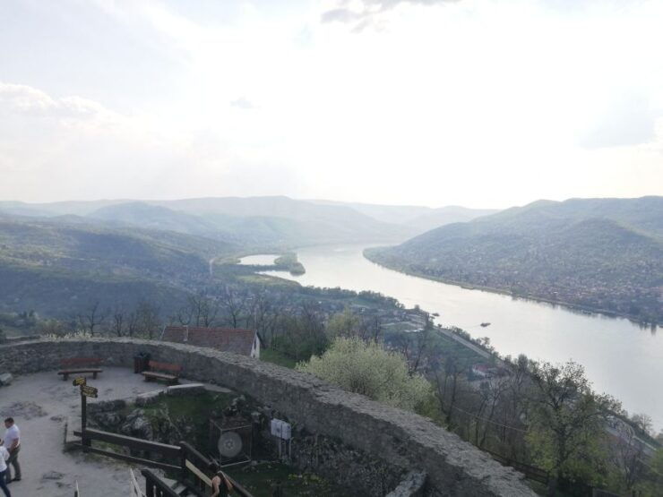 Danube Bend: Private 8-Hour Full Board Tour From Budapest - Experience Visegrád