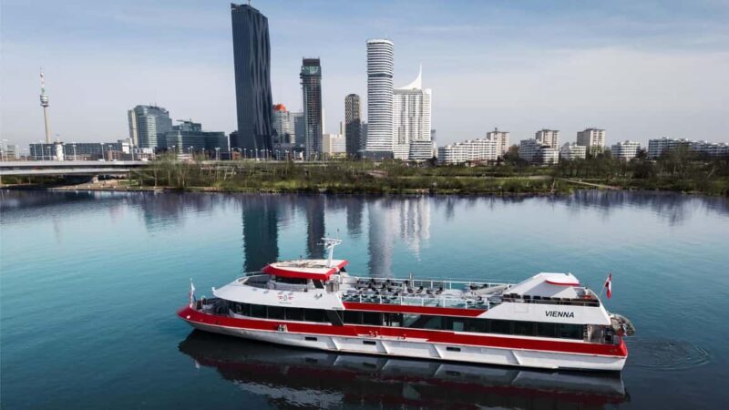 Danube Panorama Tour with free-flowing Prosecco - Danube Panorama Tour with Free-Flowing Prosecco: A Detailed Review