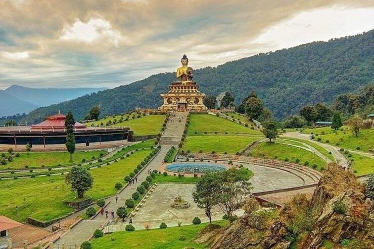 Darjeeling: Full-Day Guided Sightseeing Tour by Car - Sightseeing Highlights