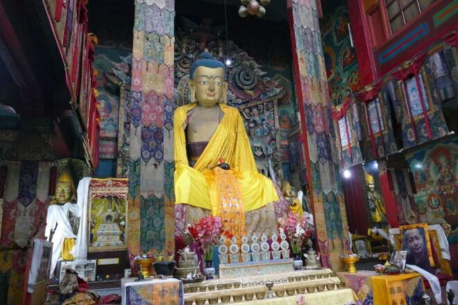 Darjeeling: Private Tiger Hill Sunrise Trip - Visit to Ghoom Monastery and Batasia Loop