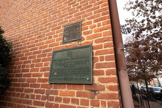 Dark History: Georgetown Spies, Lies, & Politics Walking Tour - The Sum Up