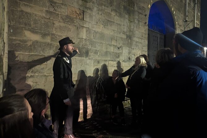 Dark History Walking Tour in Warwick - Inclusions